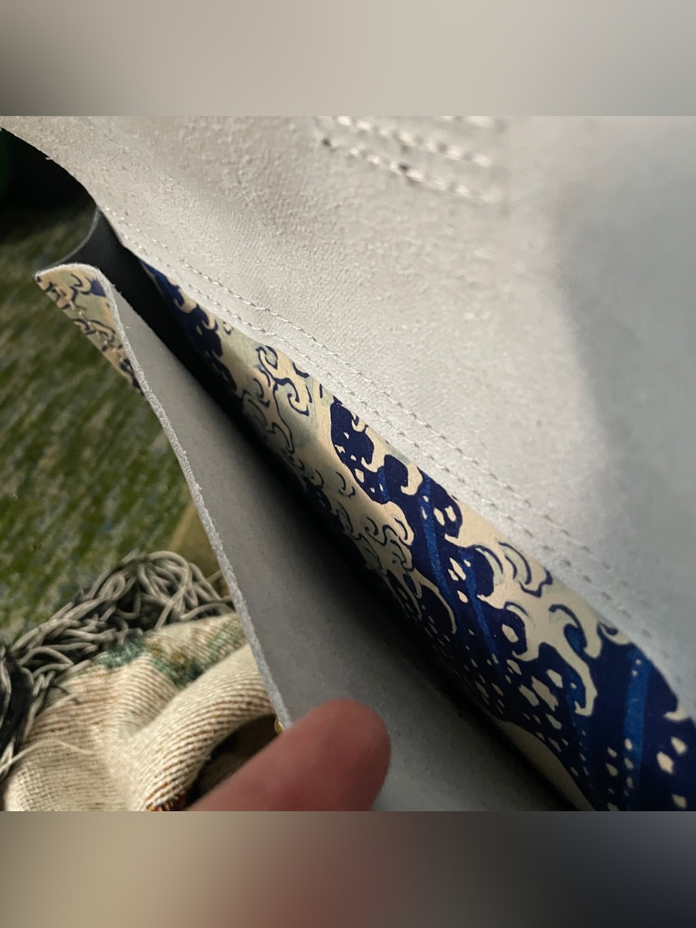 Dr. Martens x The MET Great Wave Backpack RARE - Picture 7 of 14